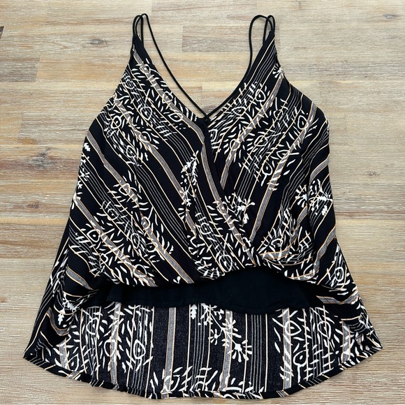 Hi-lo Patterned Tank - Picture 7 of 12